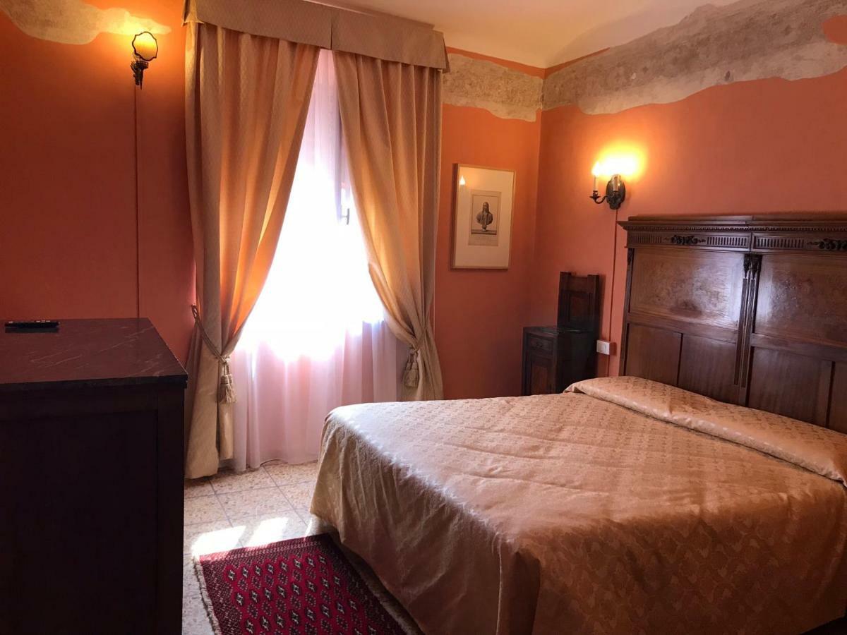 Hotel Antica Dimora Della Racchetta à Ferrare Extérieur photo