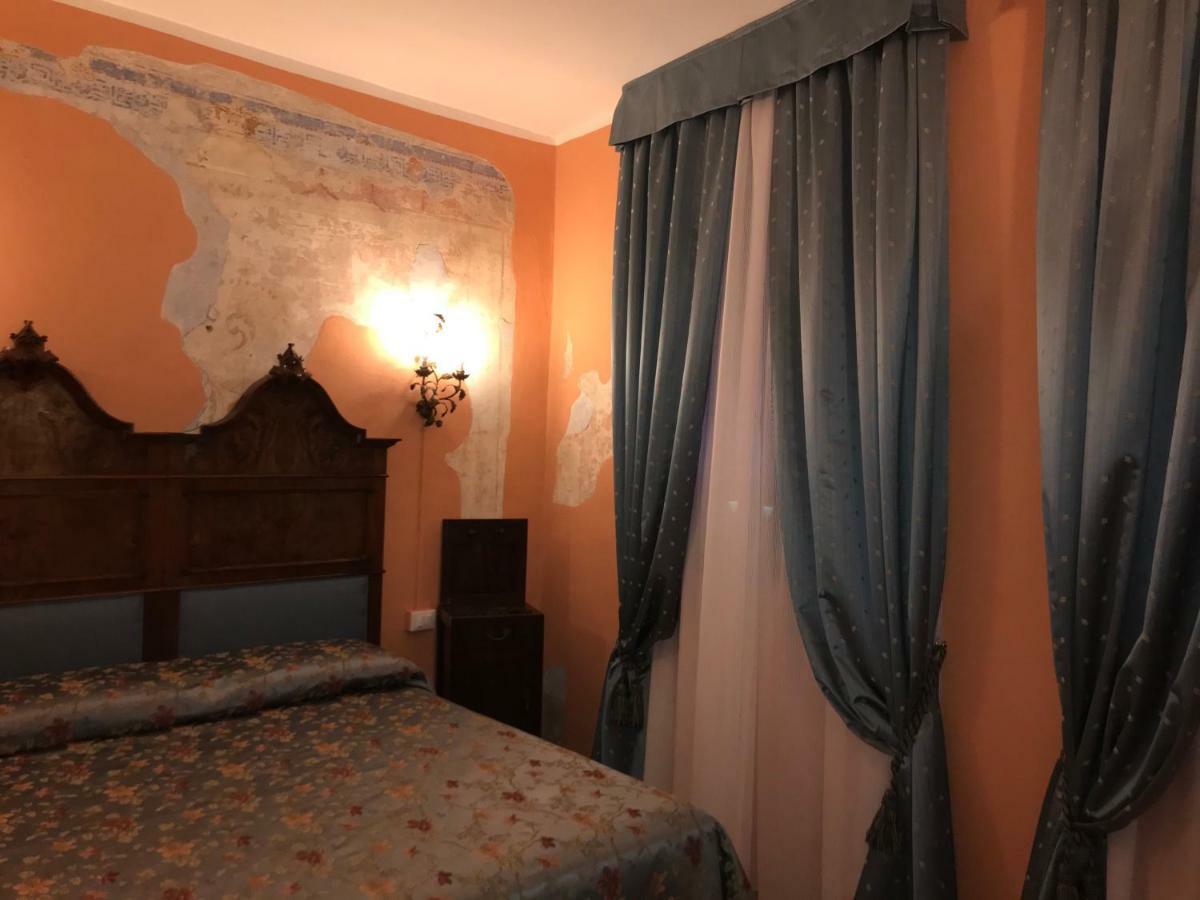 Hotel Antica Dimora Della Racchetta à Ferrare Extérieur photo